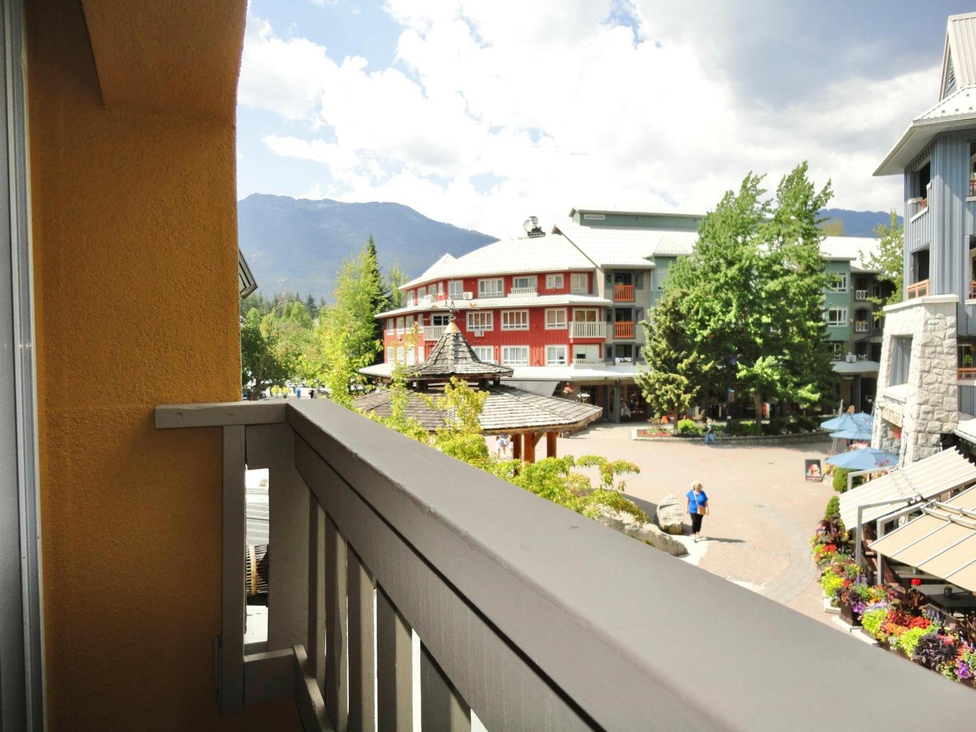 Bear Lodge Two Bedroom By Mva Whistler Exterior photo