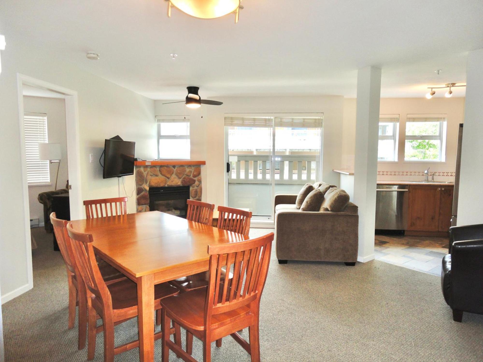 Bear Lodge Two Bedroom By Mva Whistler Exterior photo